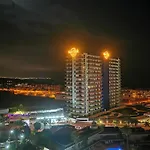 Appartamento Skyline View - Free Private Parking Including & Guest Bonus