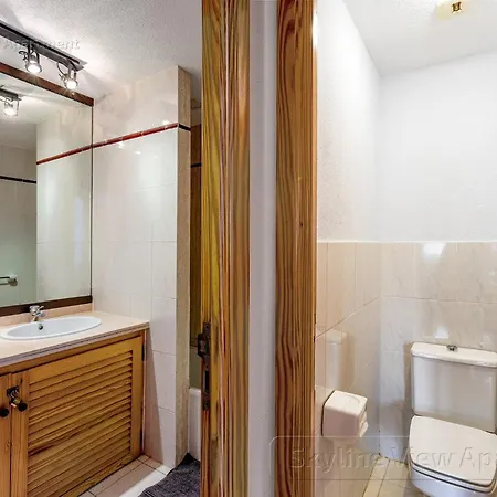 Skyline View - Free Private Parking Including & Guest Bonus