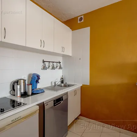 Appartement Skyline View - Free Private Parking Including & Guest Bonus *