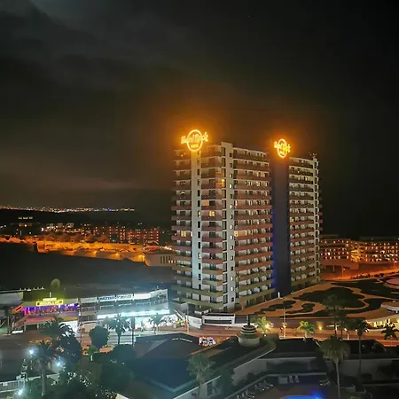 Appartement Skyline View - Free Private Parking Including & Guest Bonus