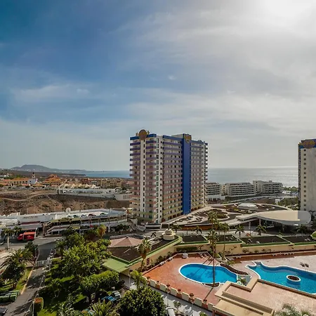 Skyline View Apartment - Free Private Parking High Speed Wi-Fi Costa Adeje (Tenerife)