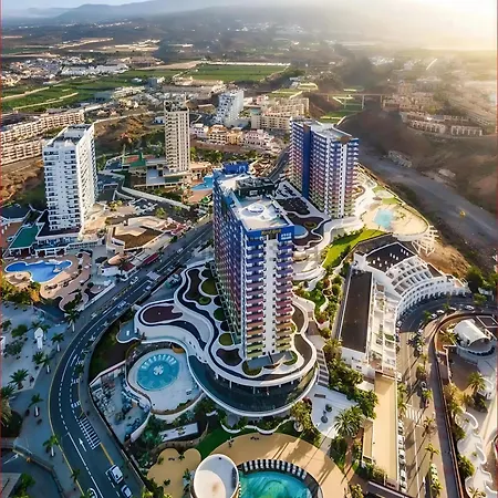 Apartmán Skyline View - Free Private Parking Including & Guest Bonus