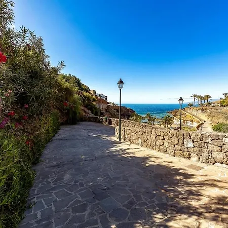 Apartamento Skyline View - Free Private Parking Including & Guest Bonus