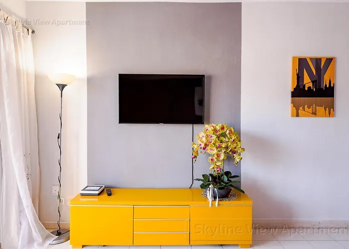 Skyline View - Free Private Parking Including & Guest Bonus